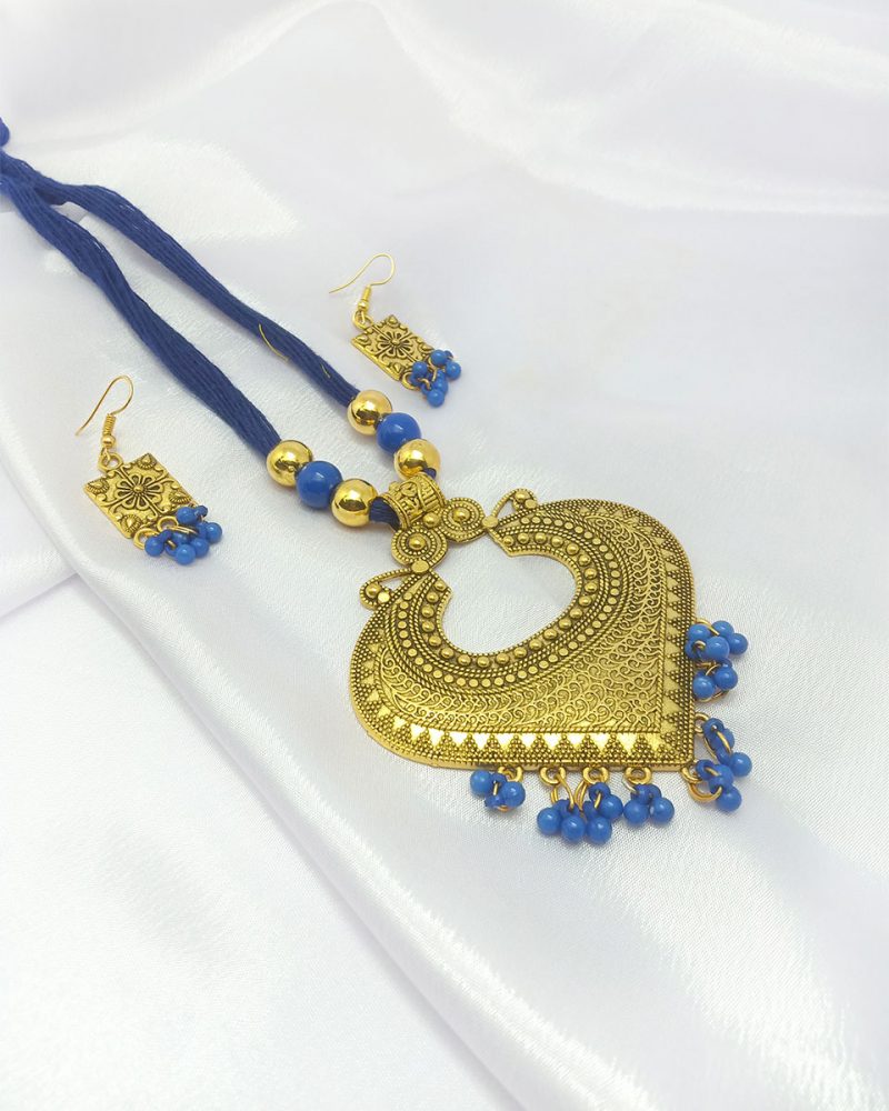 Cotton Dori Necklace and Earrings Set (Blue)